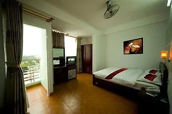 Ken Hotel Нячанг