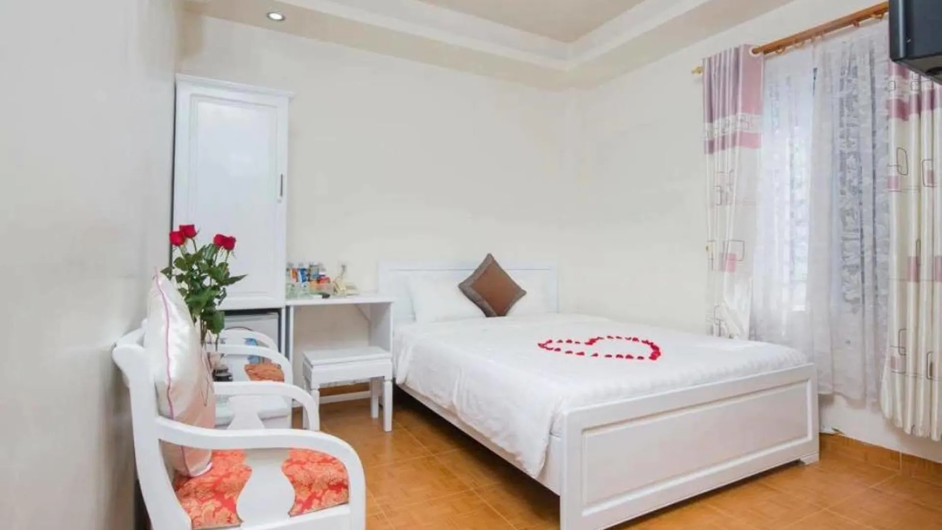 Ken Hotel Нячанг